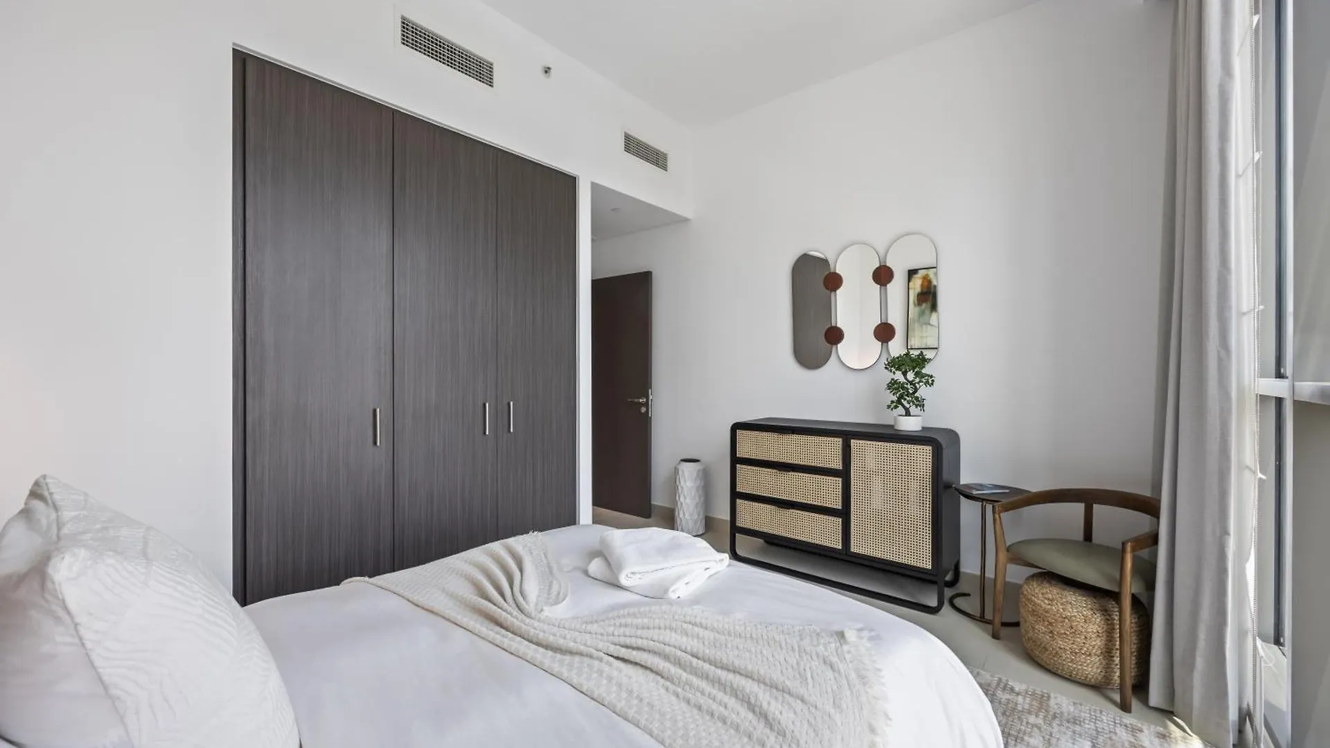 Elite Escape - 3 Bhk Burj View & Dubai Mall Access 0*,