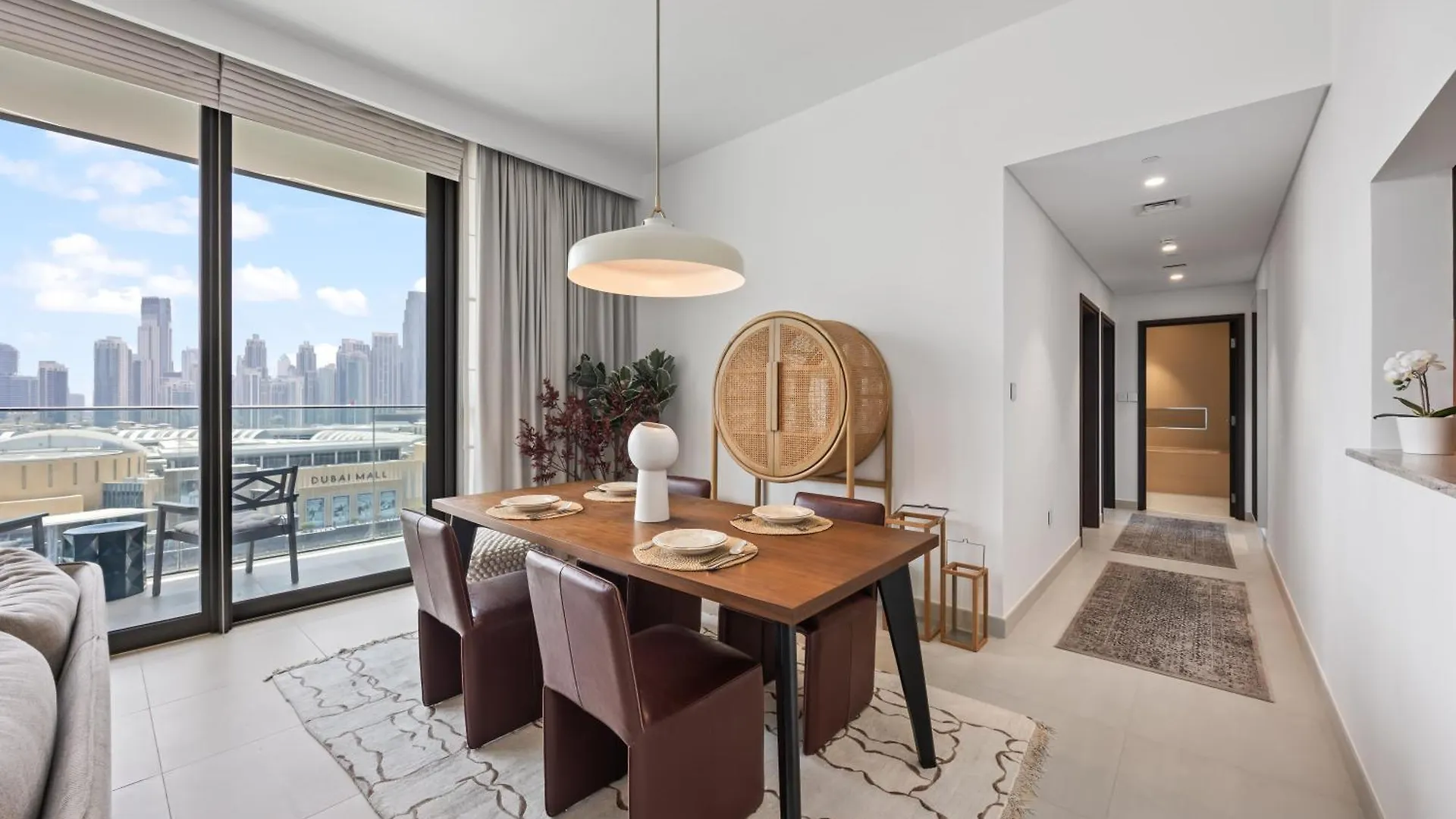 Elite Escape - 3 Bhk Burj View & Dubai Mall Access 0*,