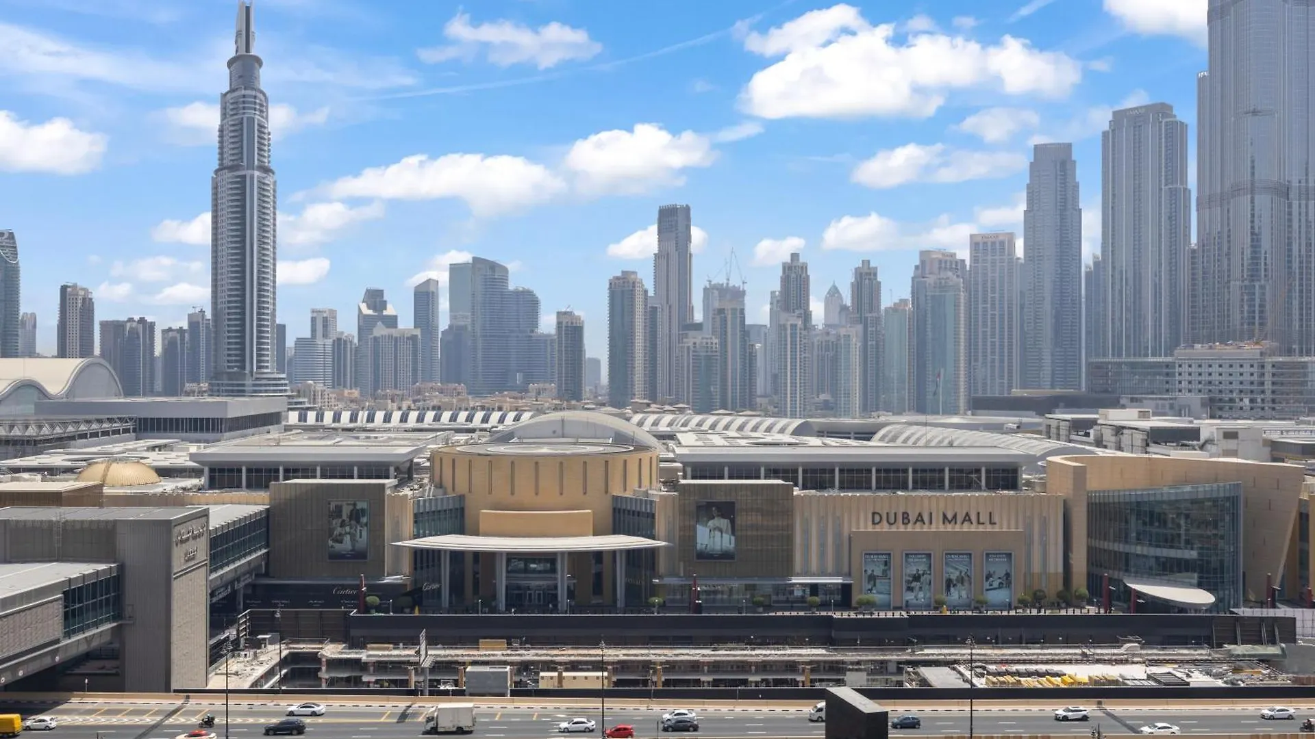 Elite Escape - 3 Bhk Burj View & Dubai Mall Access 0*,  Emirati Arabi Uniti