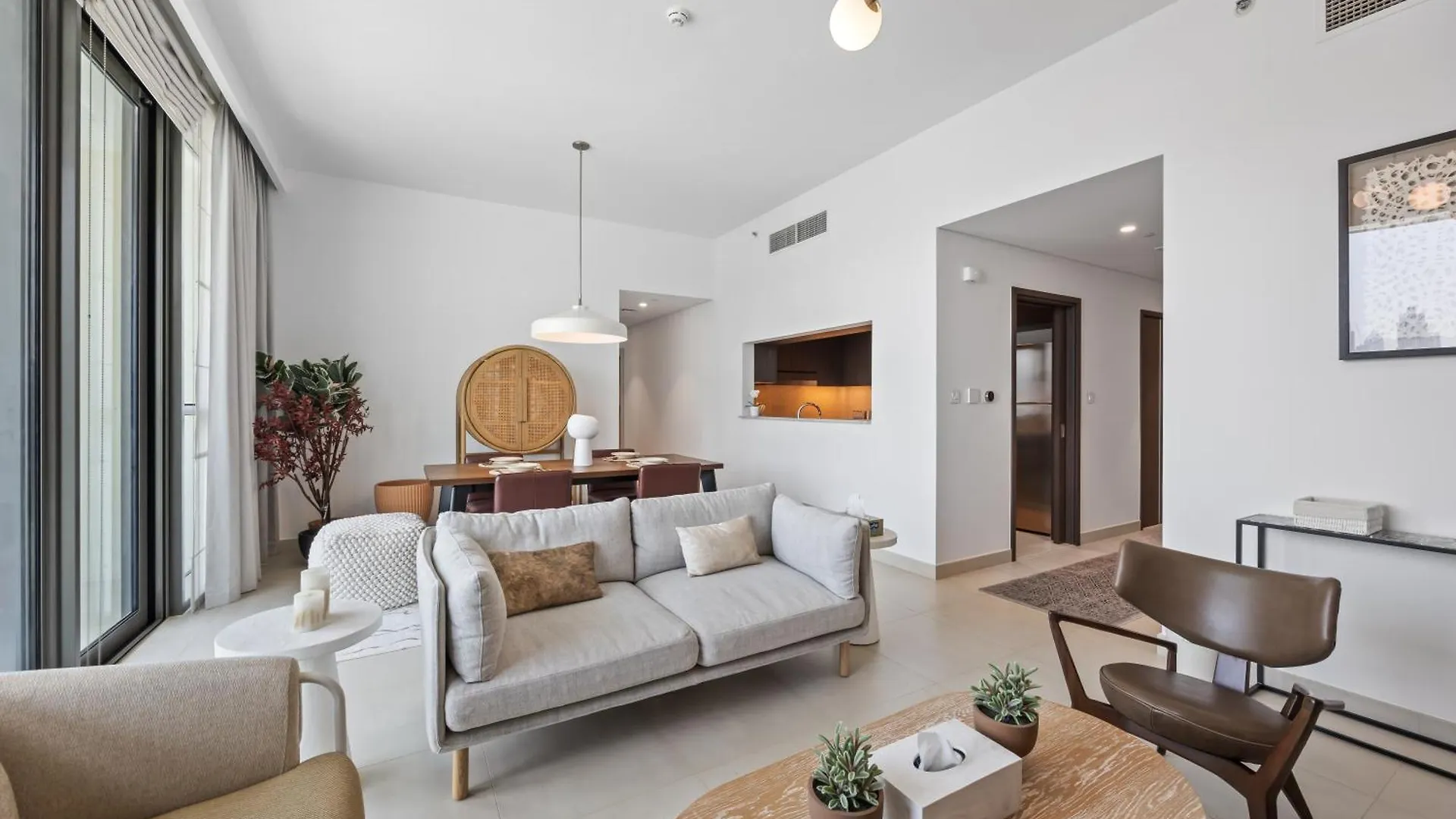 Elite Escape - 3 Bhk Burj View & Dubai Mall Access Apartment